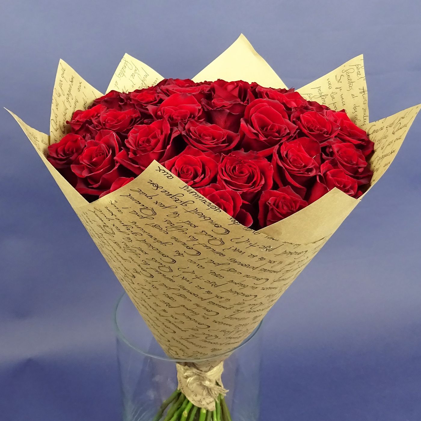 Букет из 35 бардовых роз